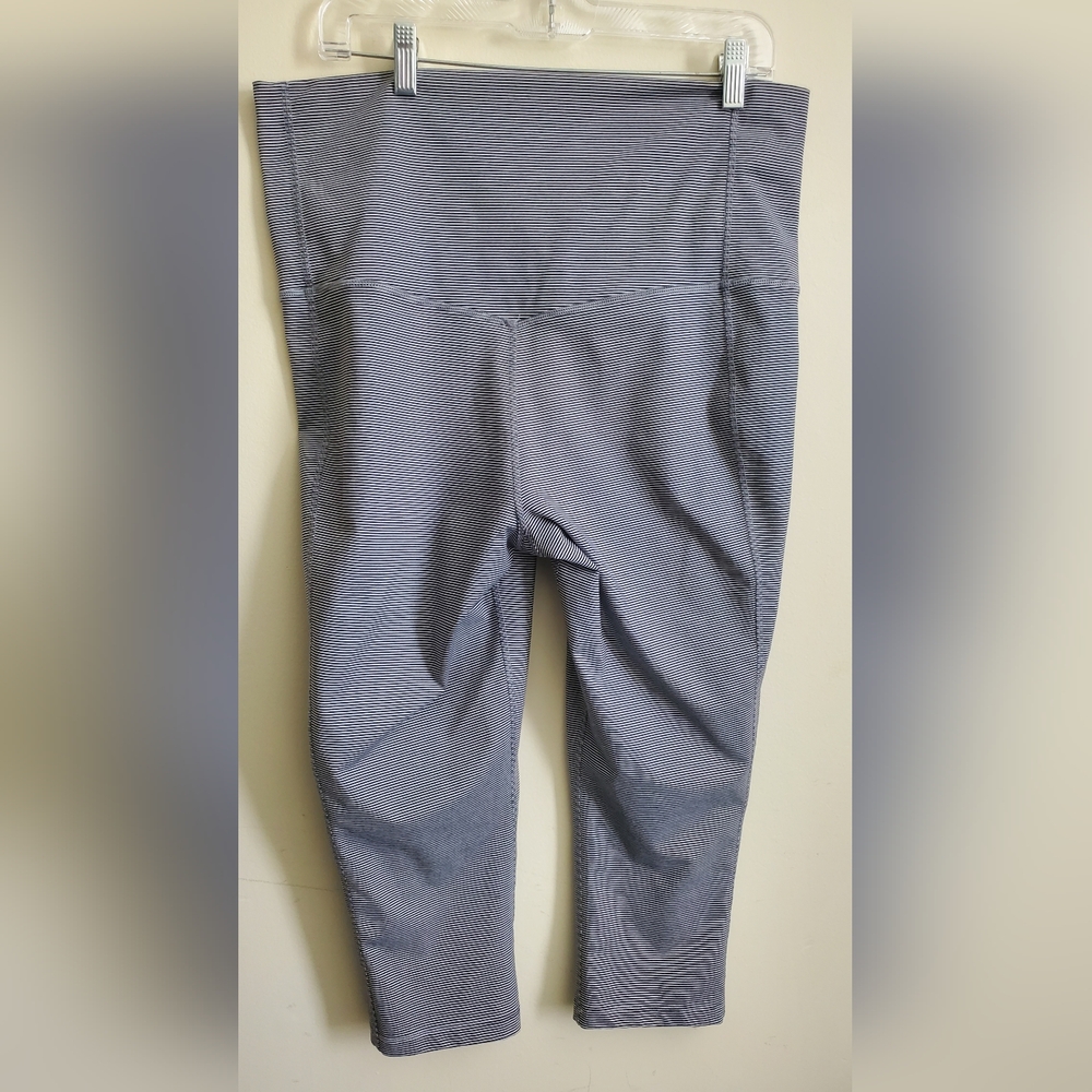 Nike Women's Leggings in Navy Stripes